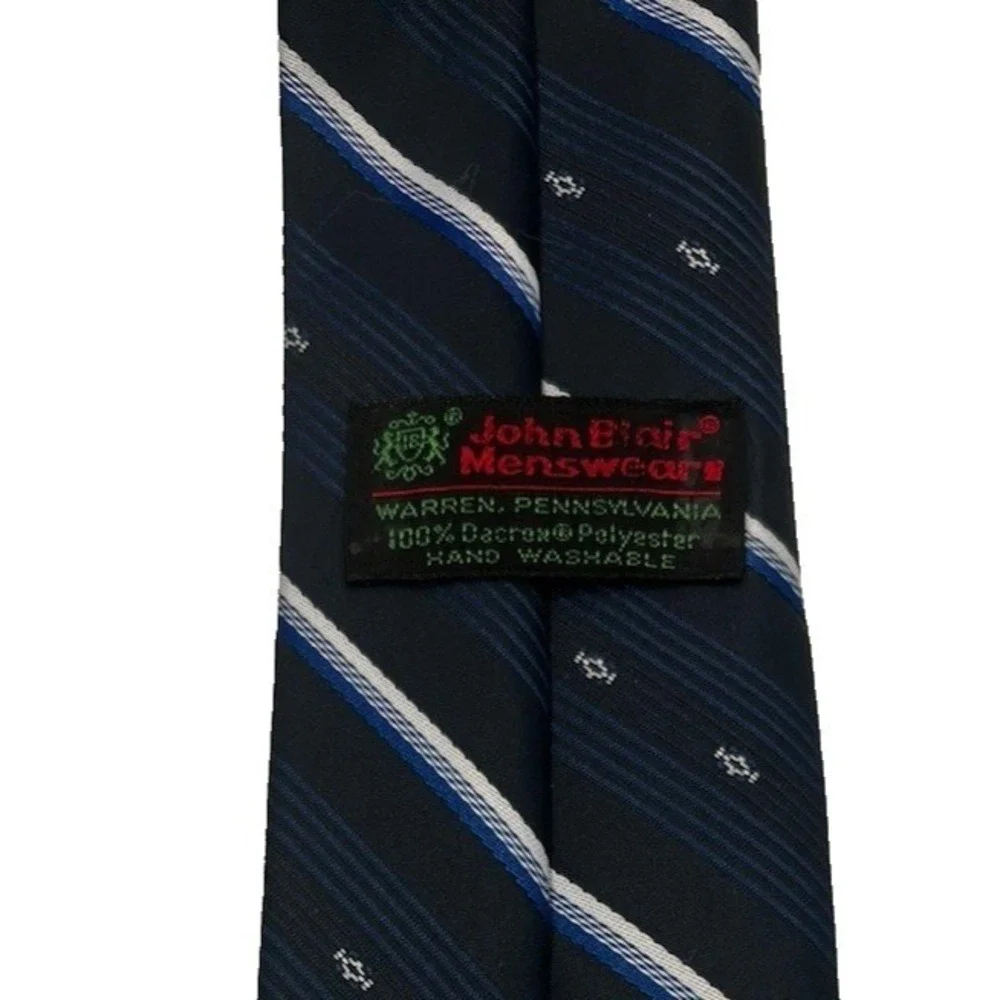 John‎ Blair Menswear Neck Tie 100% Dacron Polyester Vintage Striped Blue White